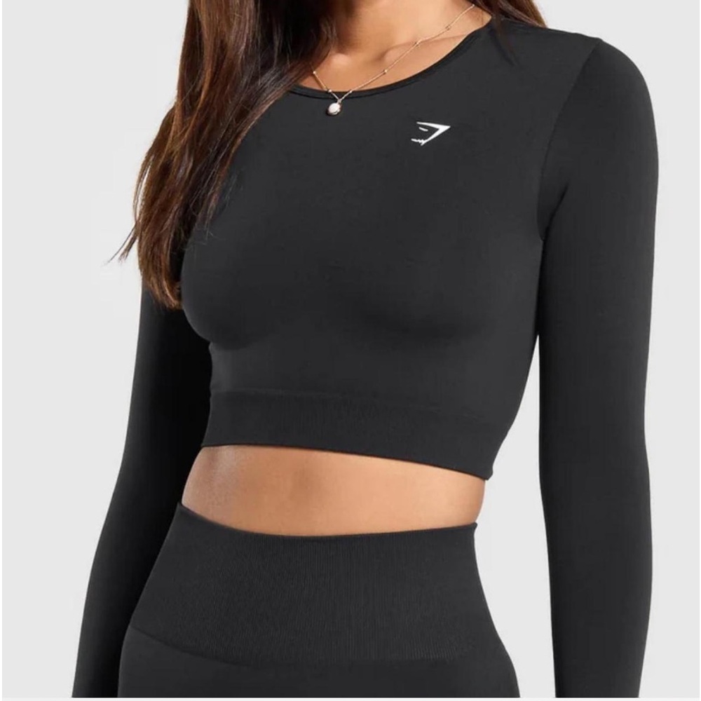 GYMSHARK cropped work out top